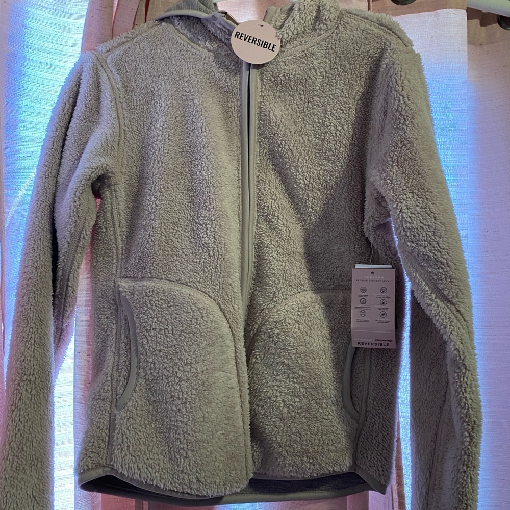 Reversible sweater !